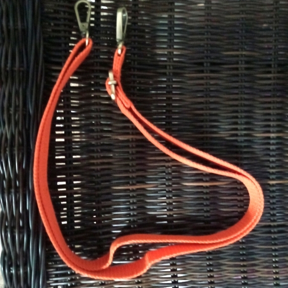 Bucket Crossbody Handbag - Picture 4 of 5